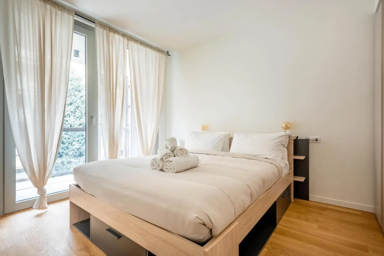 Luvi - De Rolandi - Il Cortile Milano Apartman